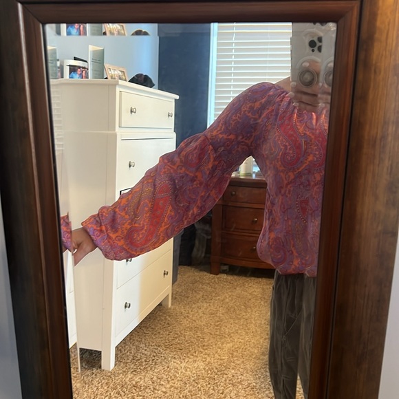 Gorgeous color + fit Drop shoulder blouson style sleeves gathered neckline - Picture 5 of 5